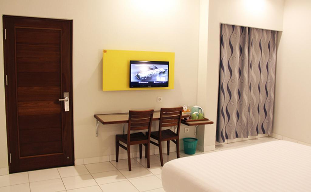 Hotel Koening Cirebon Rom bilde