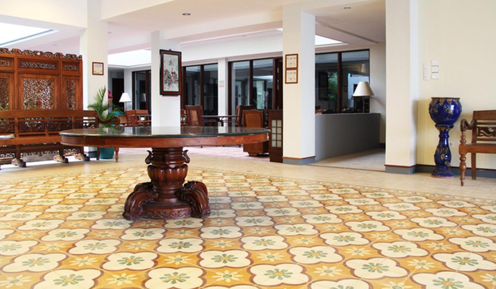 Hotel Koening Cirebon Eksteriør bilde