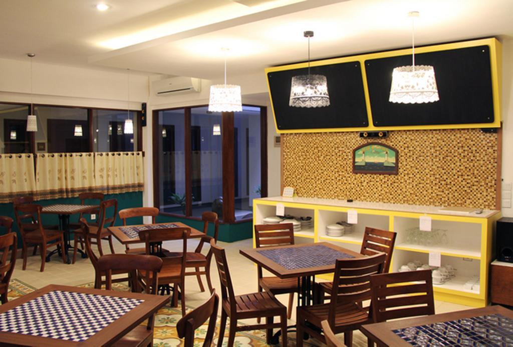 Hotel Koening Cirebon Eksteriør bilde