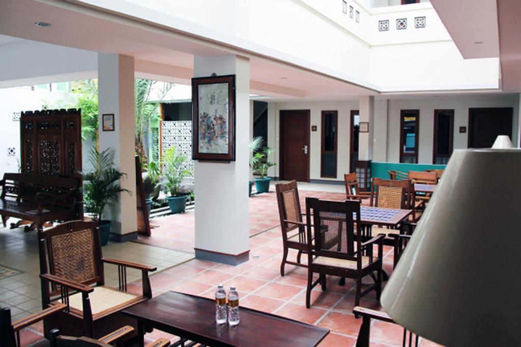 Hotel Koening Cirebon Eksteriør bilde
