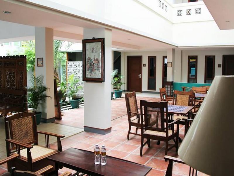 Hotel Koening Cirebon Eksteriør bilde